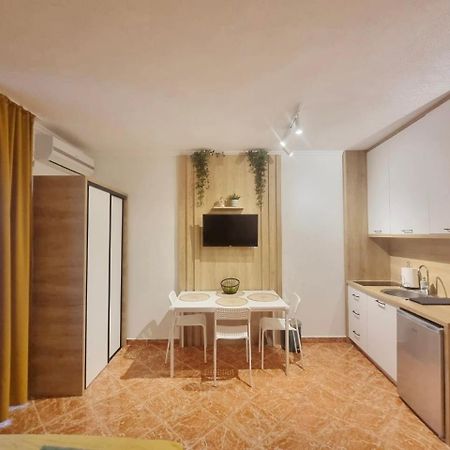 Studio Apartman Na Plazi 拉法洛维奇 外观 照片