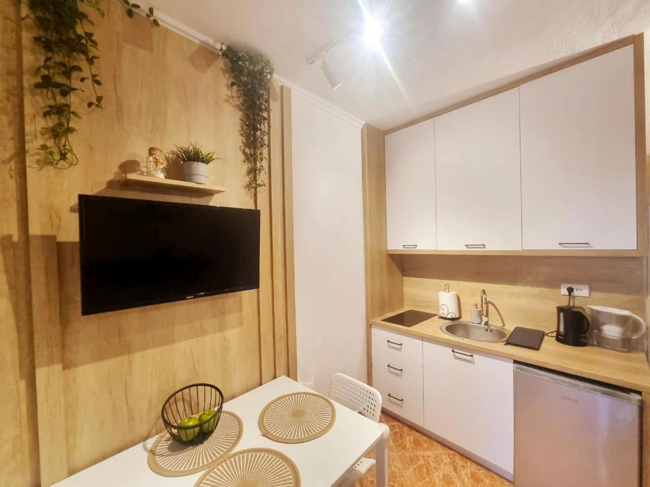 Studio Apartman Na Plazi 拉法洛维奇 外观 照片